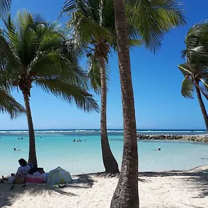 https://paradis-caraibes.comcaribbean.com